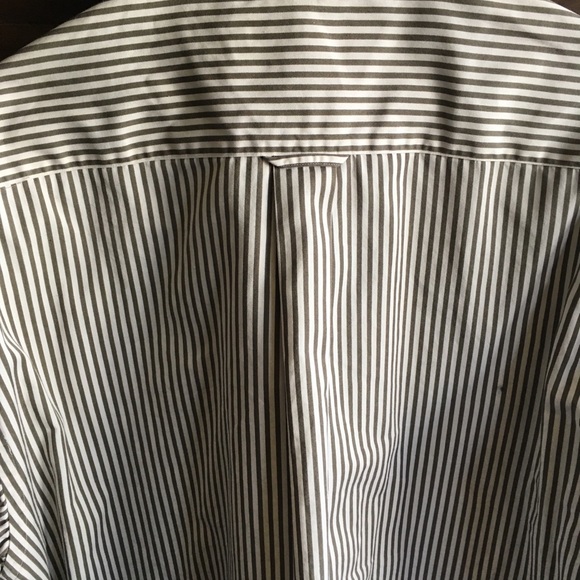 🍁Woods & woods long sleeve button down - Picture 2 of 5